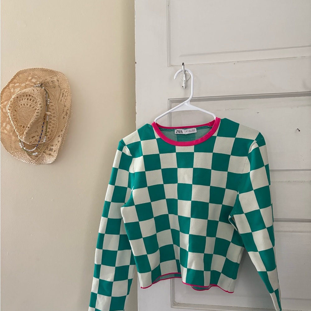 Zara Emerald Green and White Crew Neck Sweater